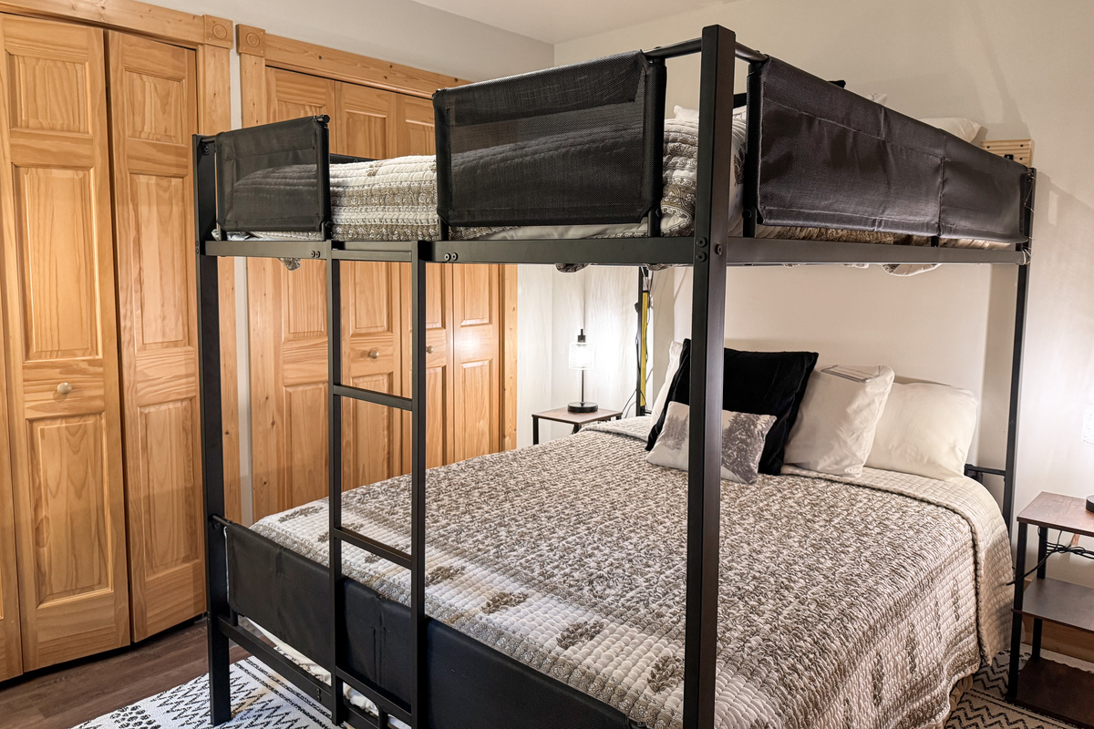 Queen Bunk in Guest Bedroom