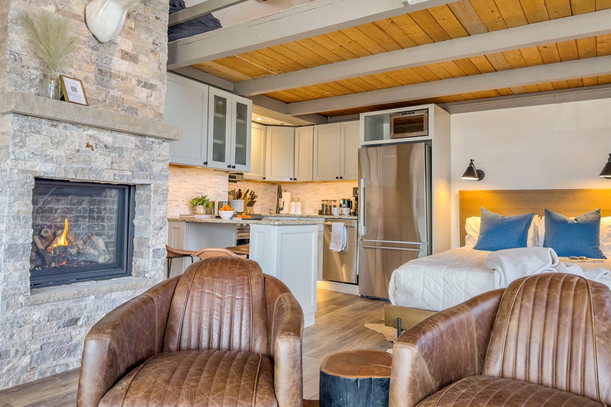 The massive 2026 renovation thoughtfully combined both design and comfort - carefully chosen artwork, a fireplace to be enjoyed from all spaces, and finishes that feel both cozy and modern.