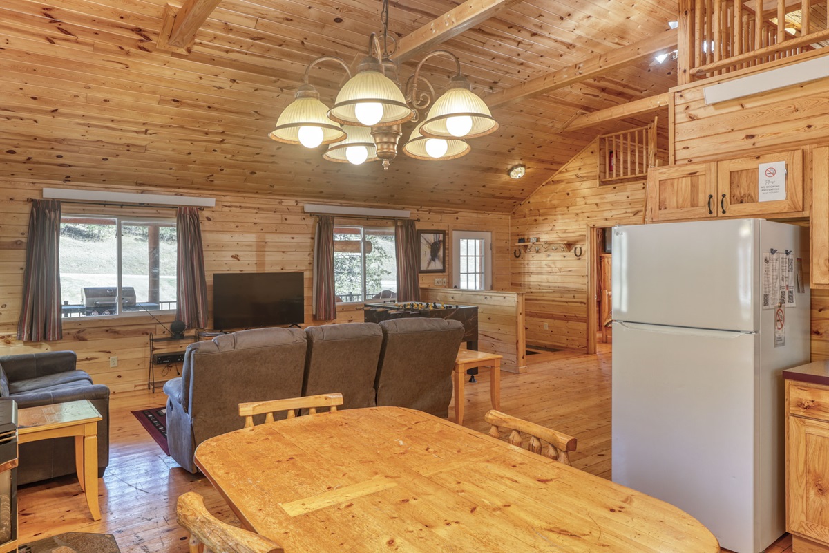 Living area with dining table