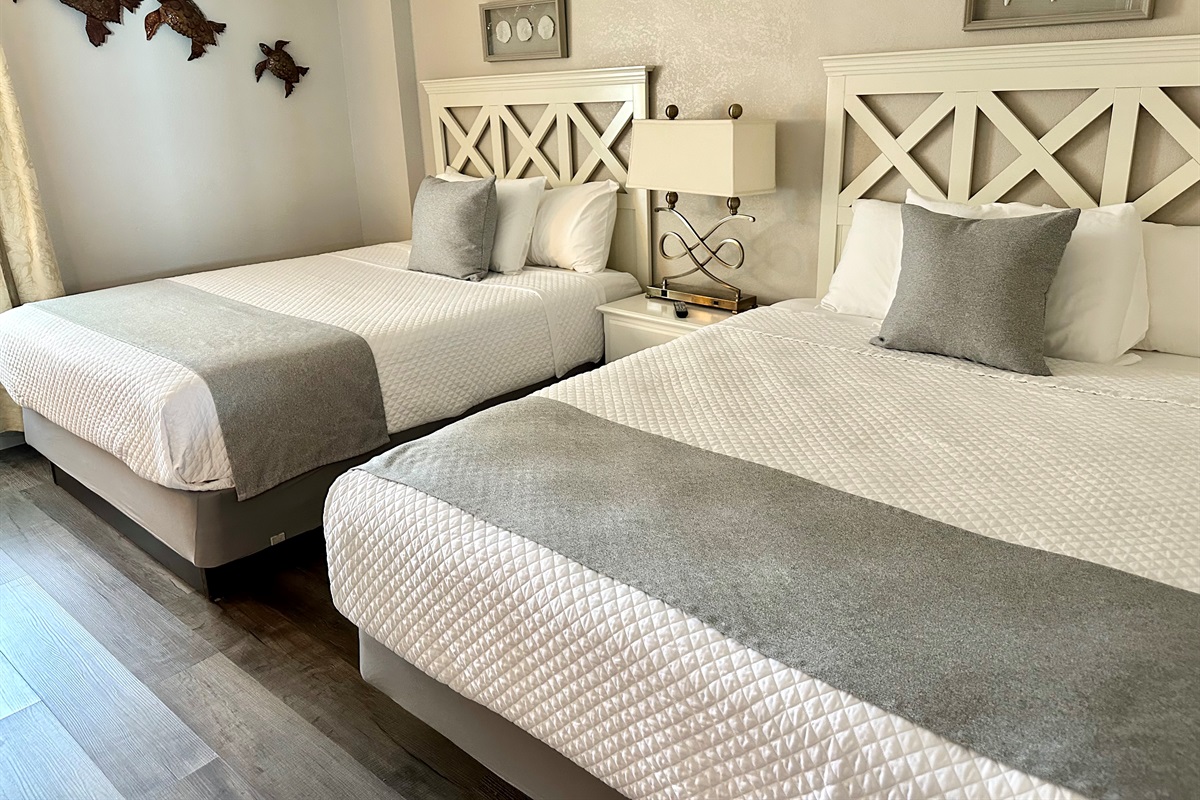 Second Bedroom With Two Queen Beds 