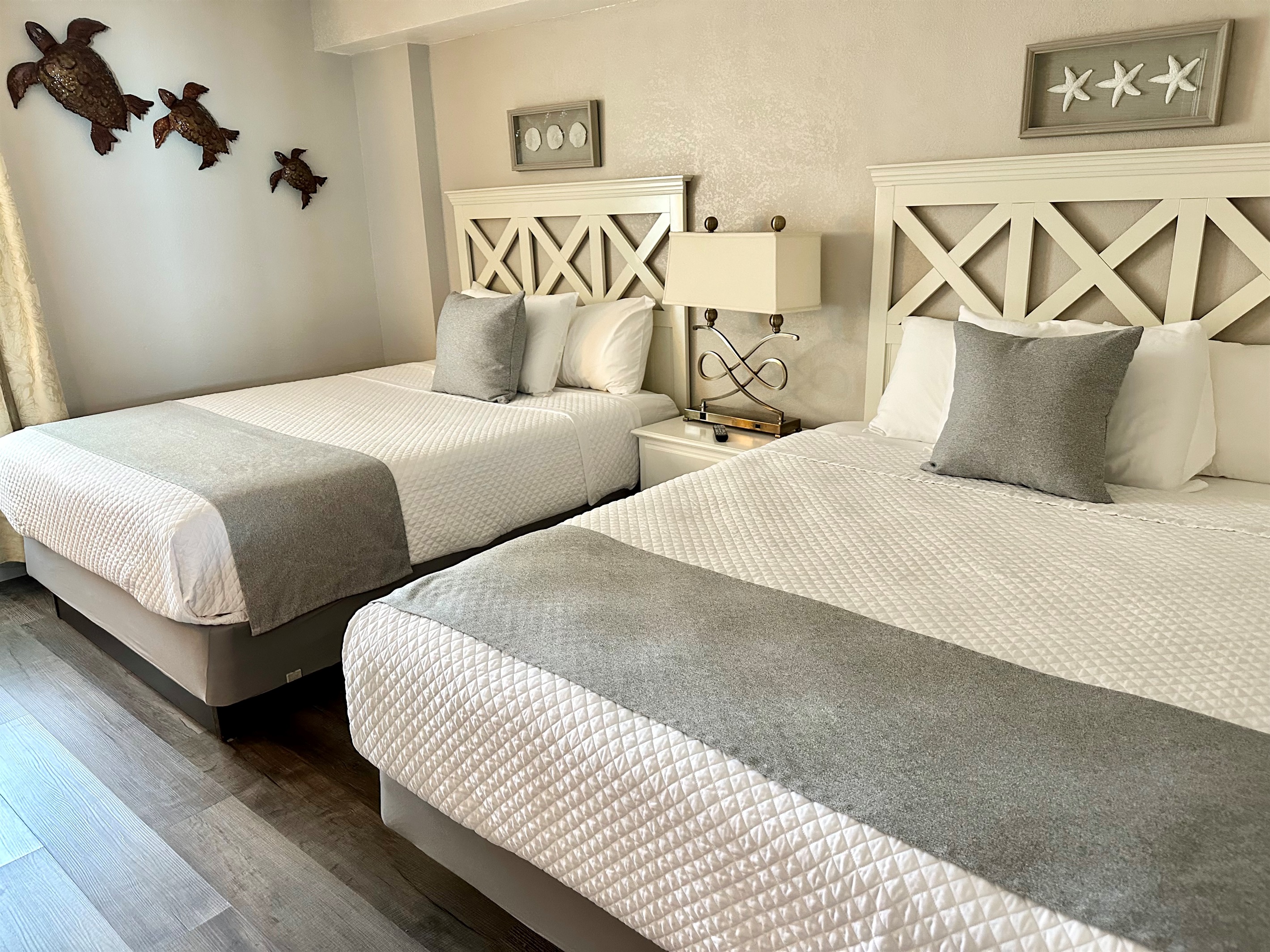 Second Bedroom With Two Queen Beds 