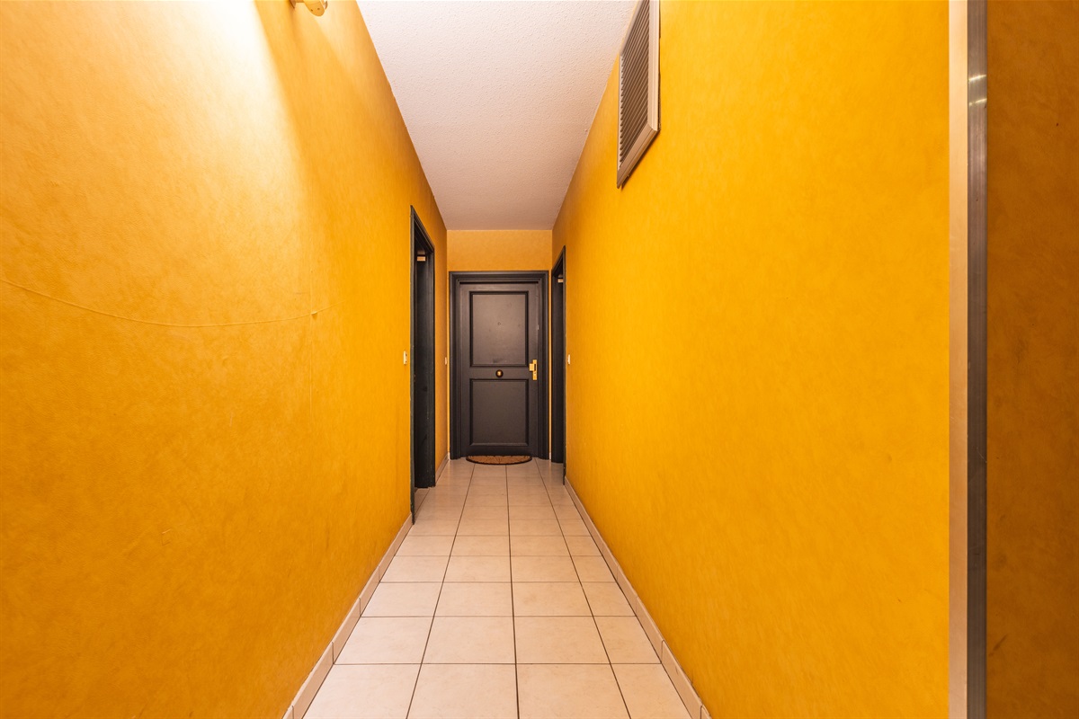 Building Lobby