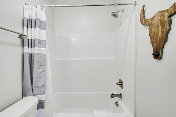 Double queen bedroom #1 ensuite