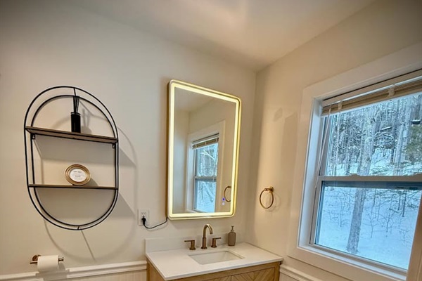Unit A Full Bathroom