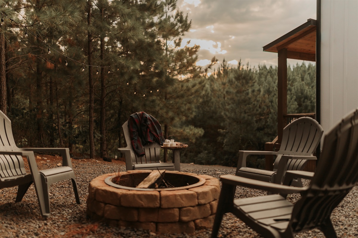 Cozy up around the firepit with nothing but trees, stars, and each other.