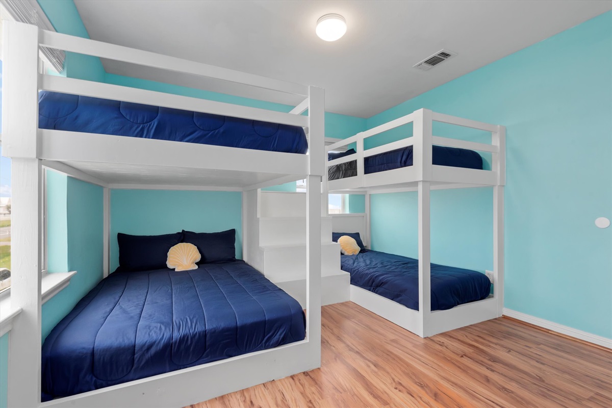 43892ba8dede48259590aef9be635b40 Large | Beachhouse | Texas | TX | Vacation Homes | Galveston | Crystal Beach | Kokomo | Breezy Days | Beachfront Elegance | Sunrise Serenity | Southern Sands Property Management, LLC