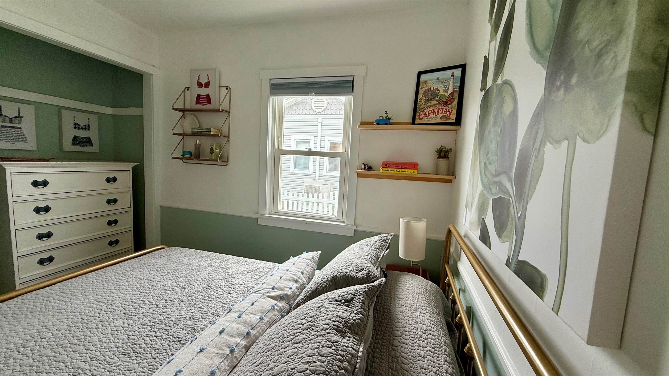 each bedroom features a queen bed, linens are provided!