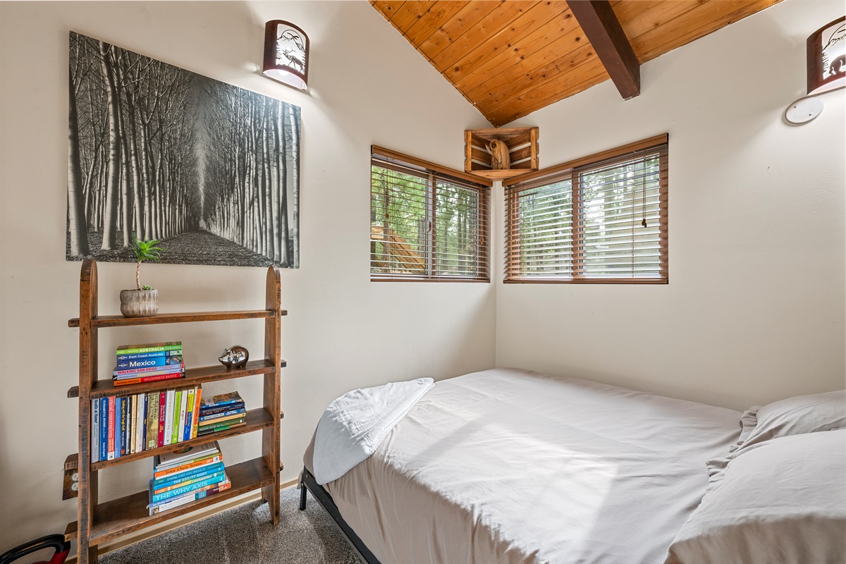 Second bedroom offers exercise equipment, should you wish to do a bit more than a hike. 