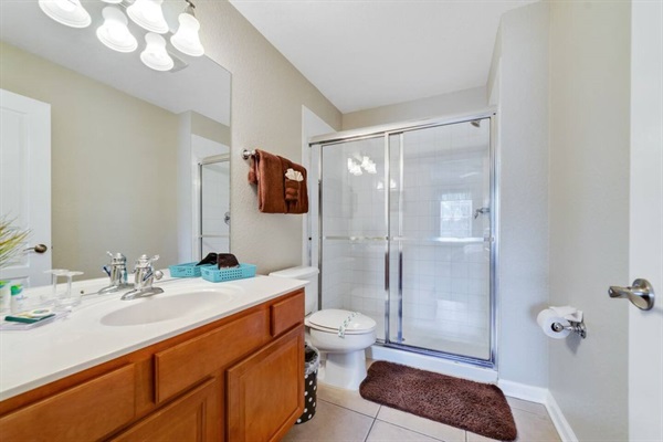 En suite bathroom for 2nd Master Bedroom