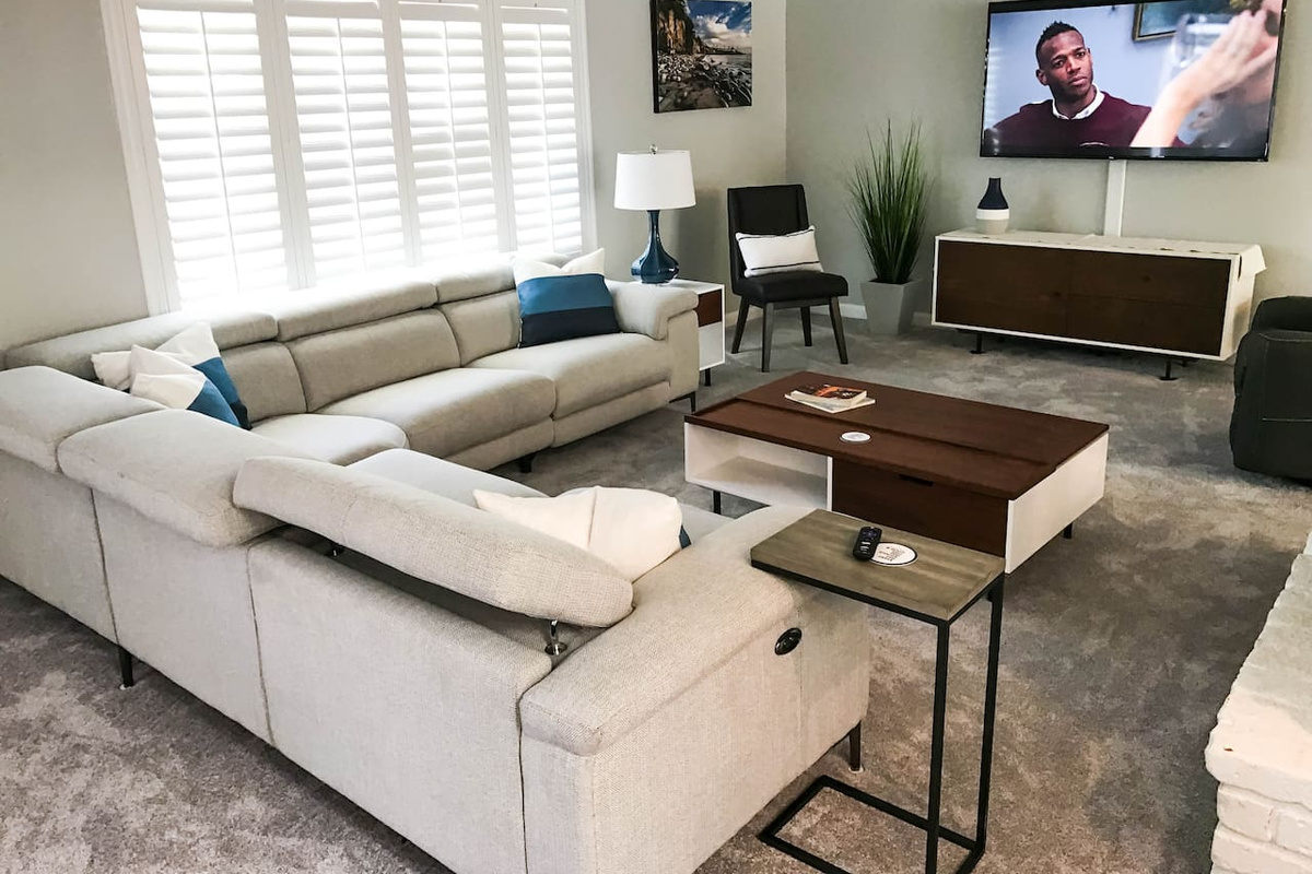 Comfortable seating and streaming Netflix, Amazon Prime, and Hulu Sports/Live TV