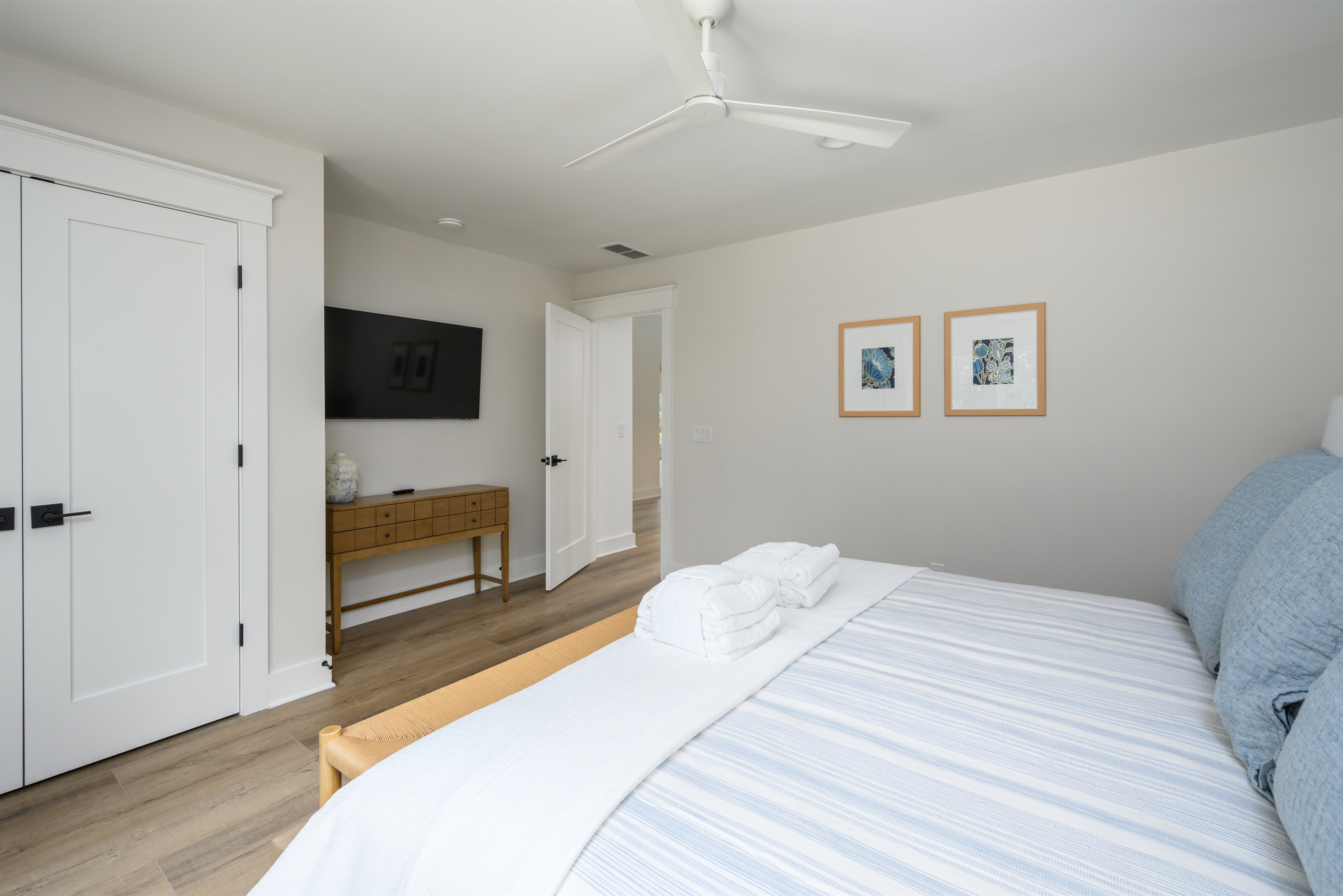 2nd king bedroom features 36" QLED TV