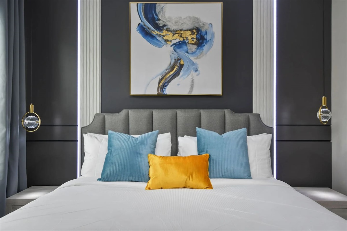 Indulge in opulence: Your personal sanctuary of luxury and comfort - King Bedroom