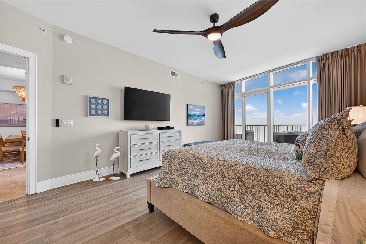 Master Bedroom, King