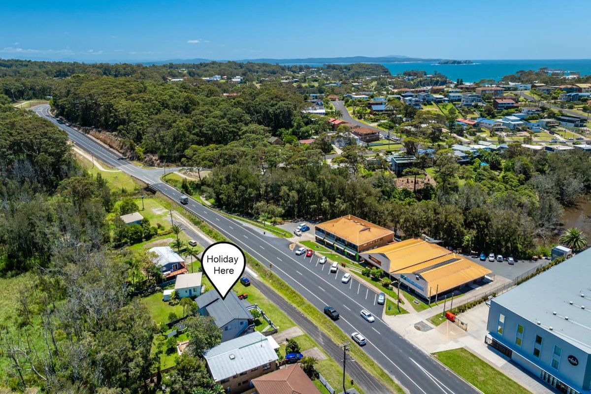From above, Skye’s Beach House shows its standout coastal setting, with the beach, local area and large property footprint all in view.