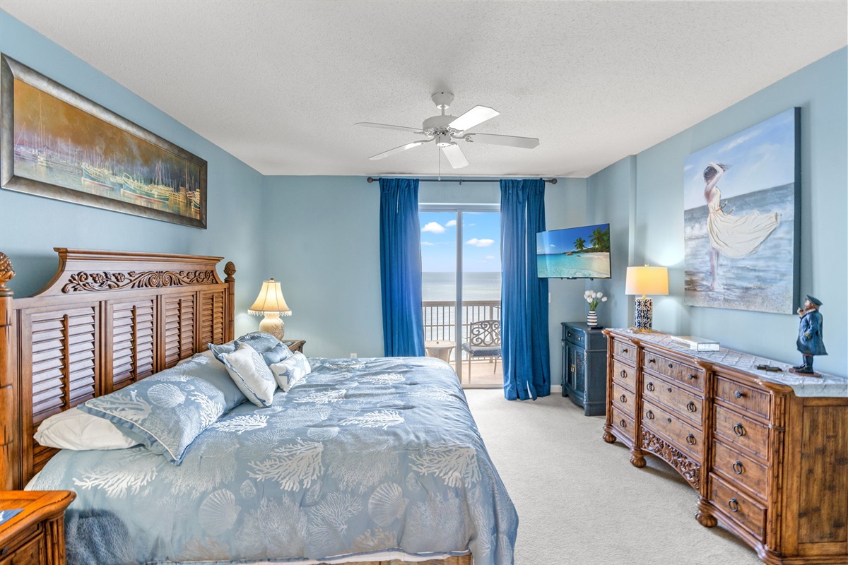 King in Main Bedroom