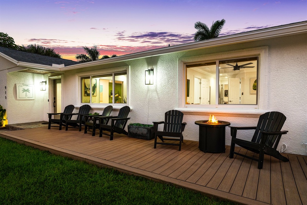 Cuddle up by the firepit to listen to the tropical sounds of palm trees swaying and birds singing.