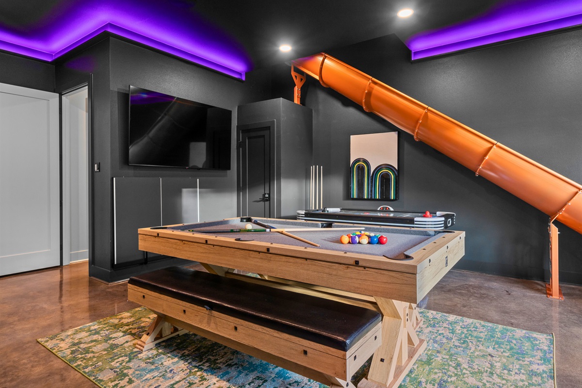 LED lighting sets the mood for an evening of entertainment, creating a dynamic and inviting environment.