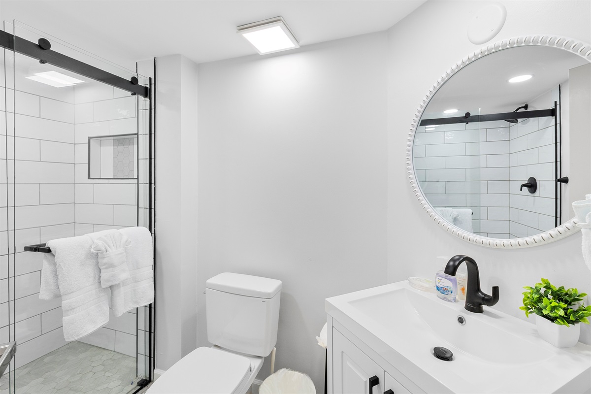 Bathroom off of the hall by the fourth bedroom