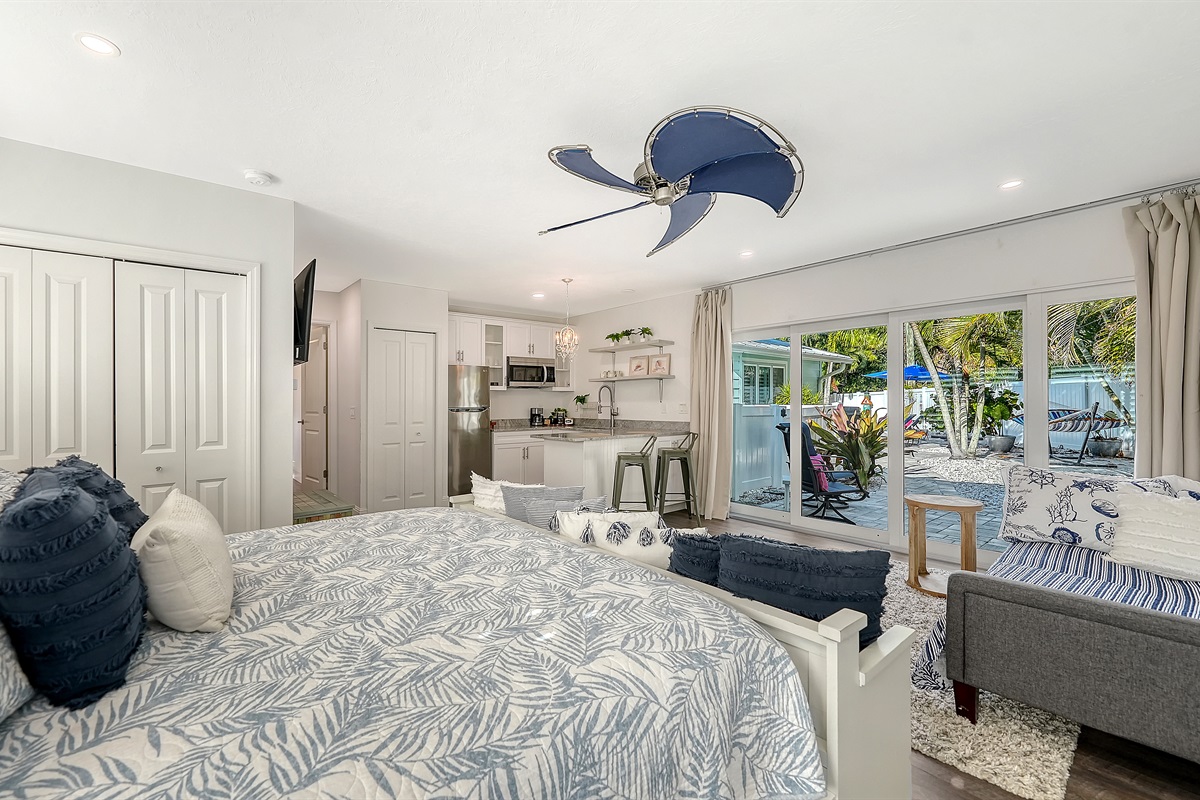 Private In Law Suite with Sofa bed -