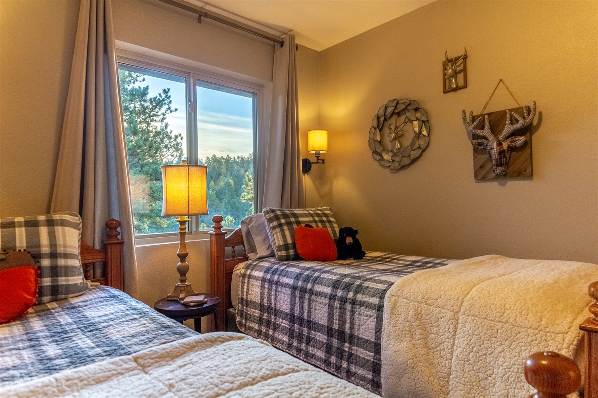 Twin Bedroom