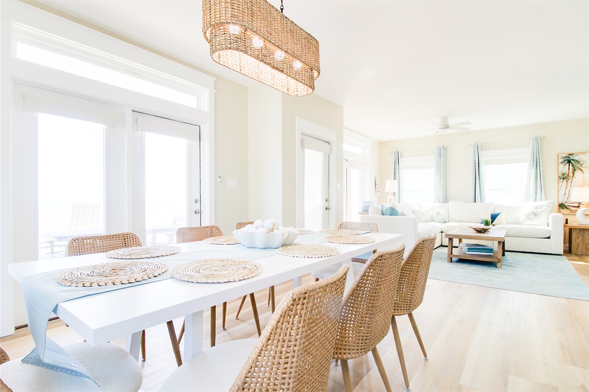 Open Concept Dining & Living Space