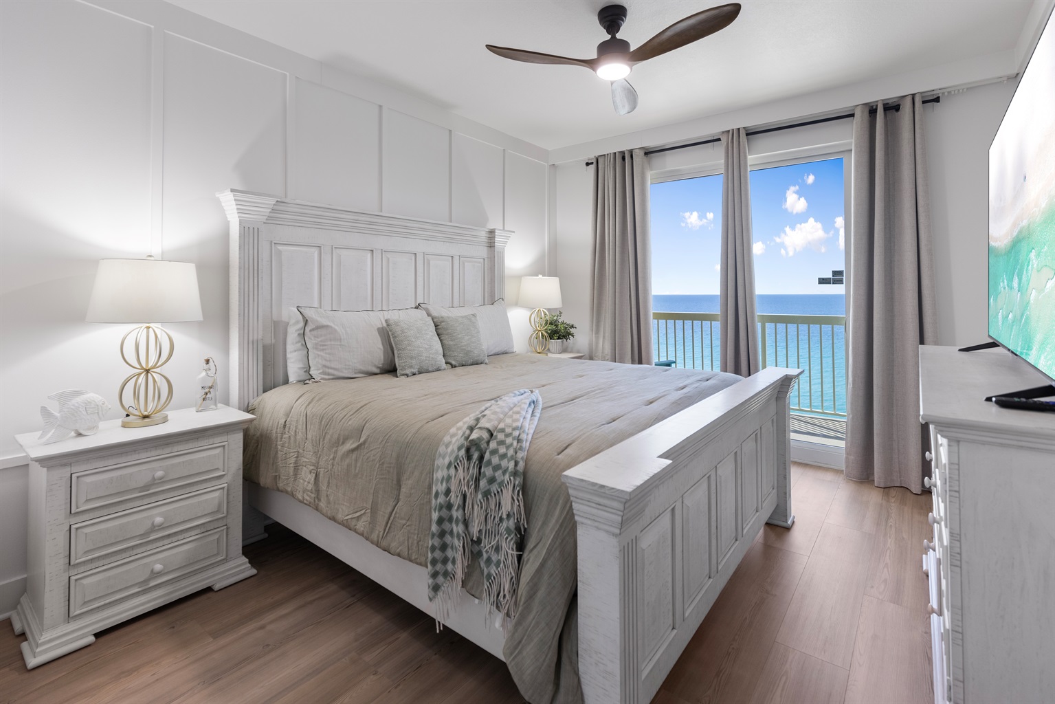 Gulf-Front Primary Bedroom