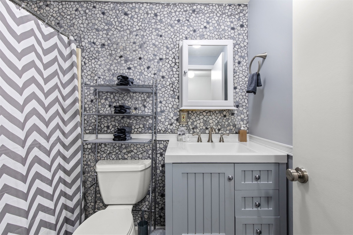 Second floor full bathroom