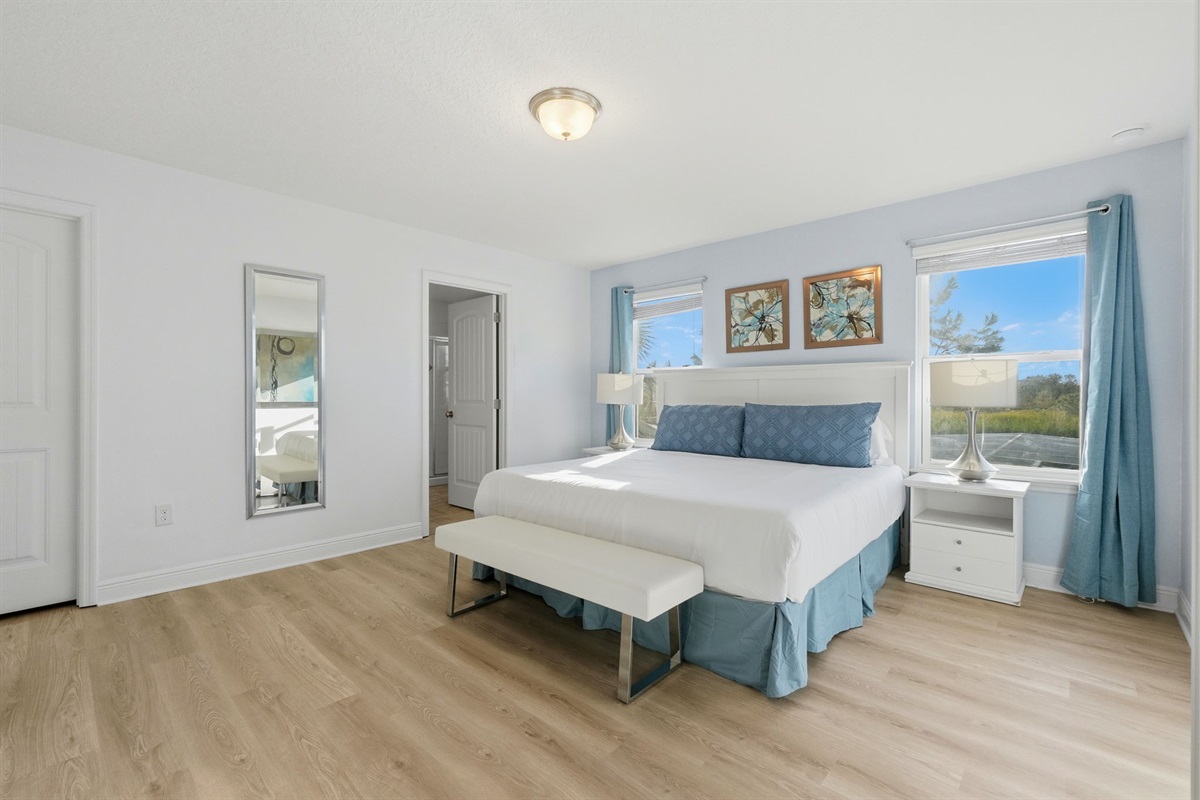 king bedroom 2nd floor