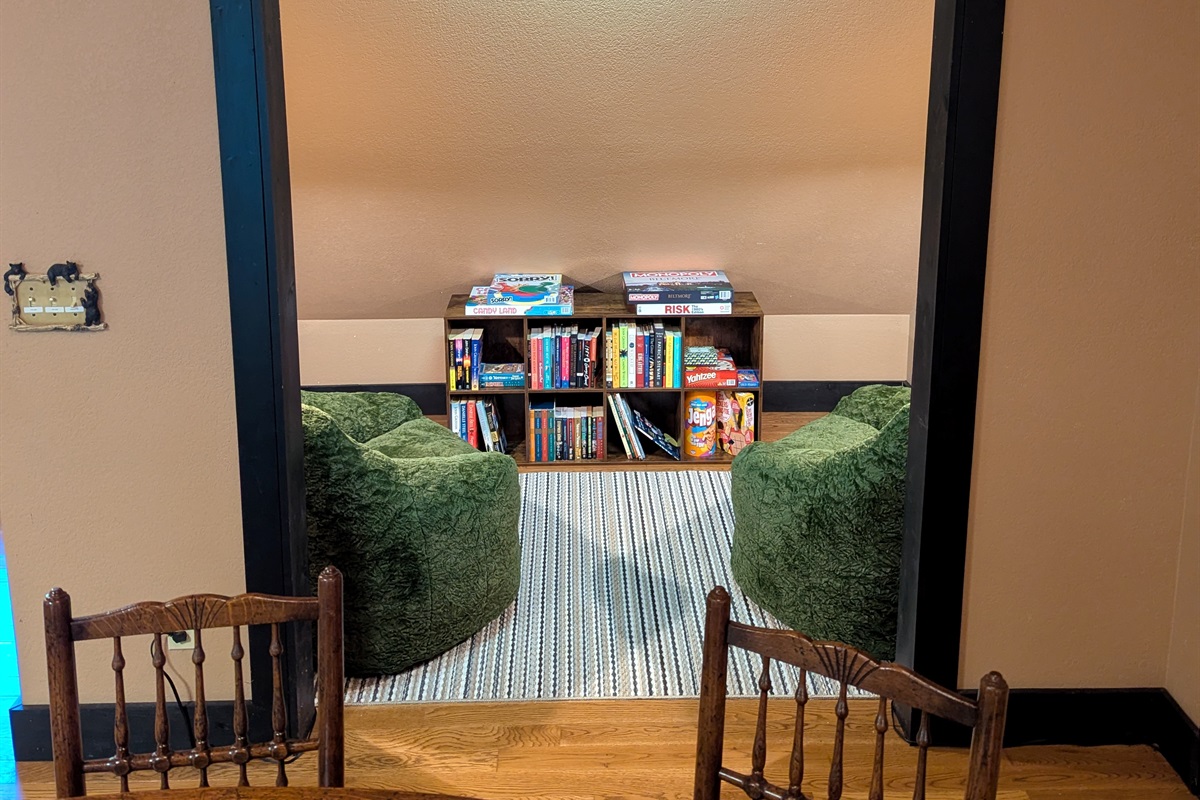 Owl's Nest - Reading Nook