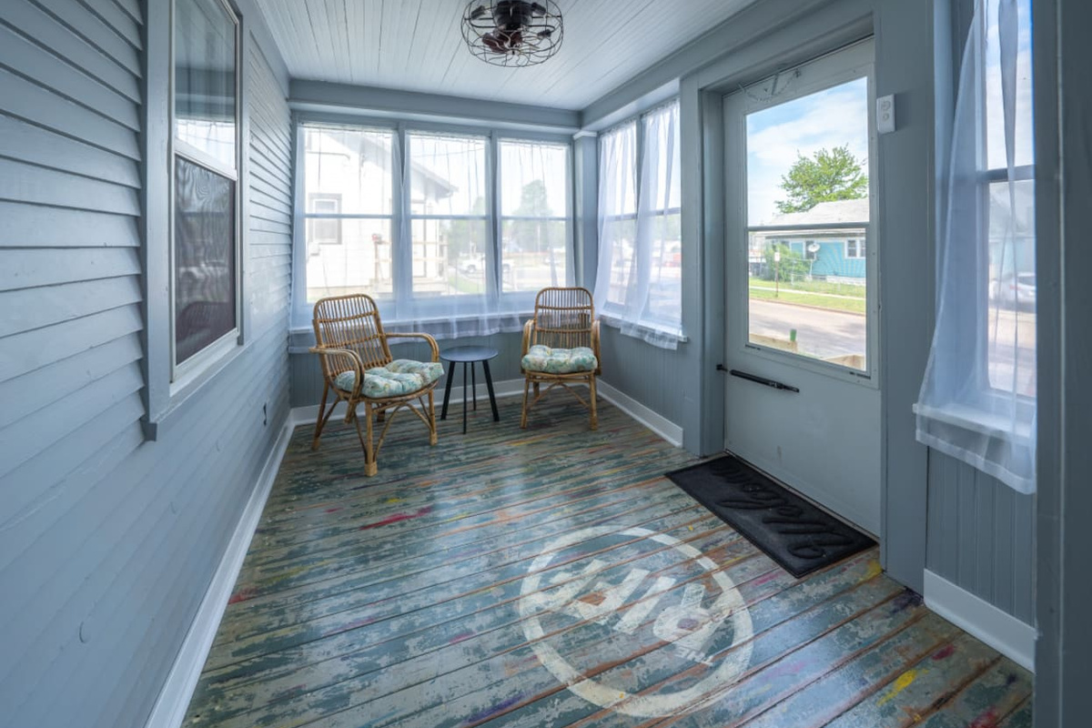 Relax on the 3-season porch.