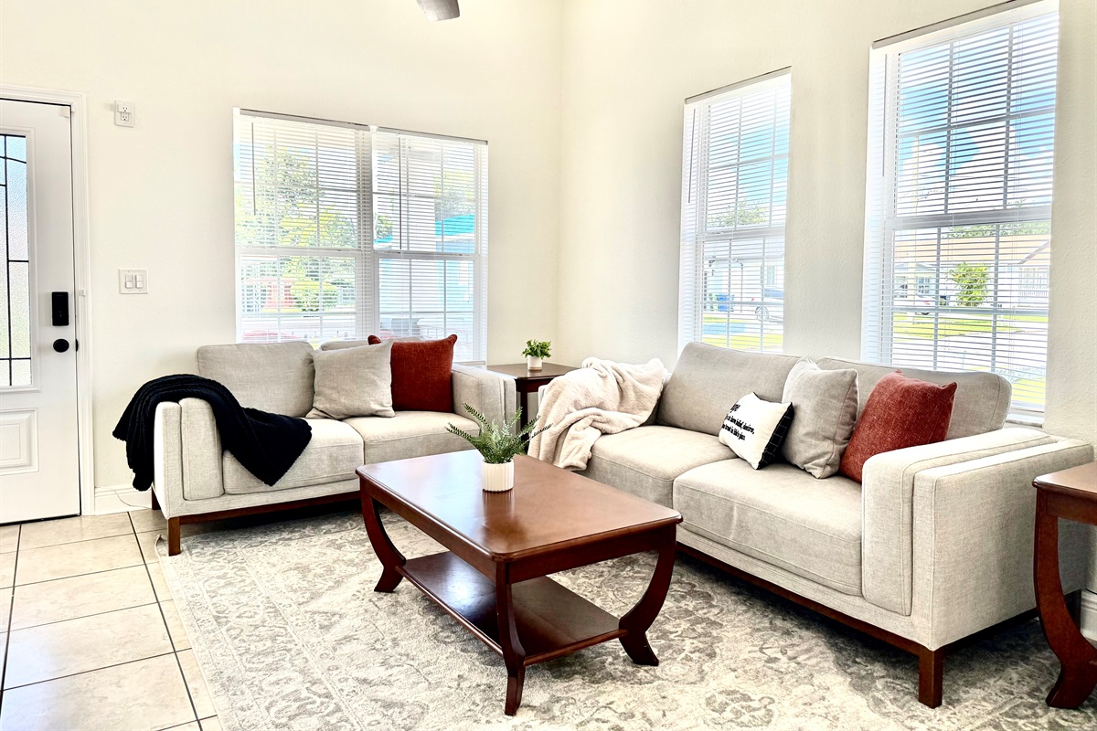 Stream your favorites or curl up with a book—this comfortable, stylish living area has everything you need to recharge.