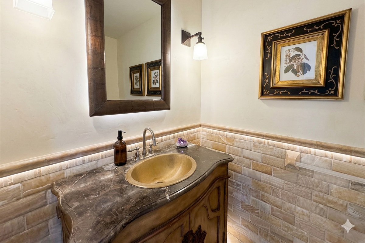 Bathroom 10 - Half bath