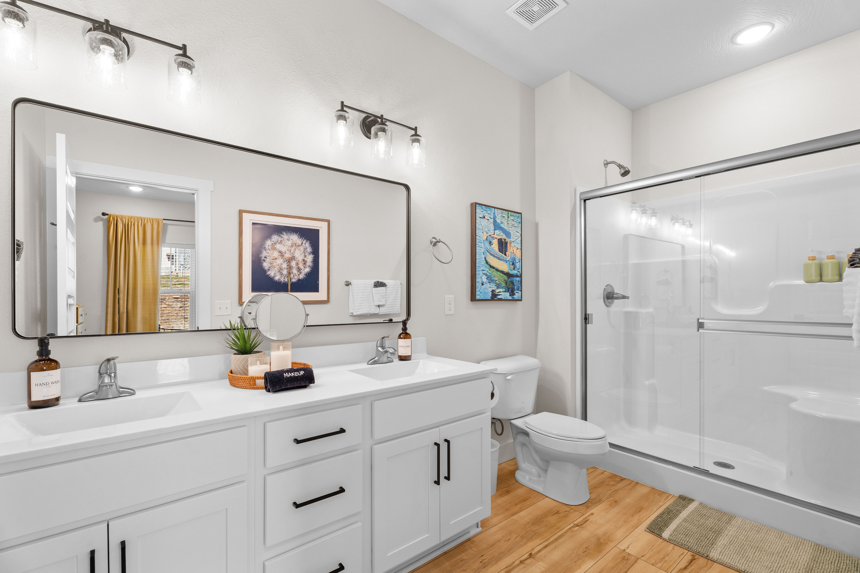 Ensuite Bathroom in Master Bedroom 2