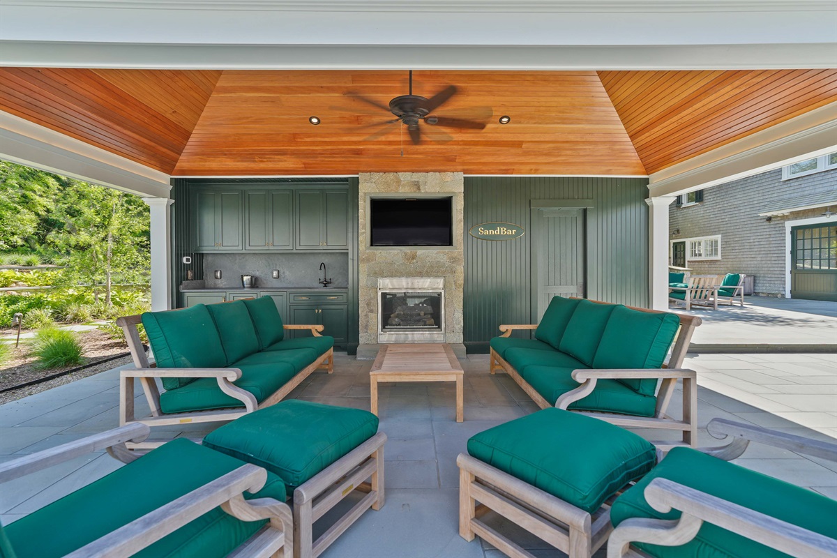 Pool House Sitting Area
