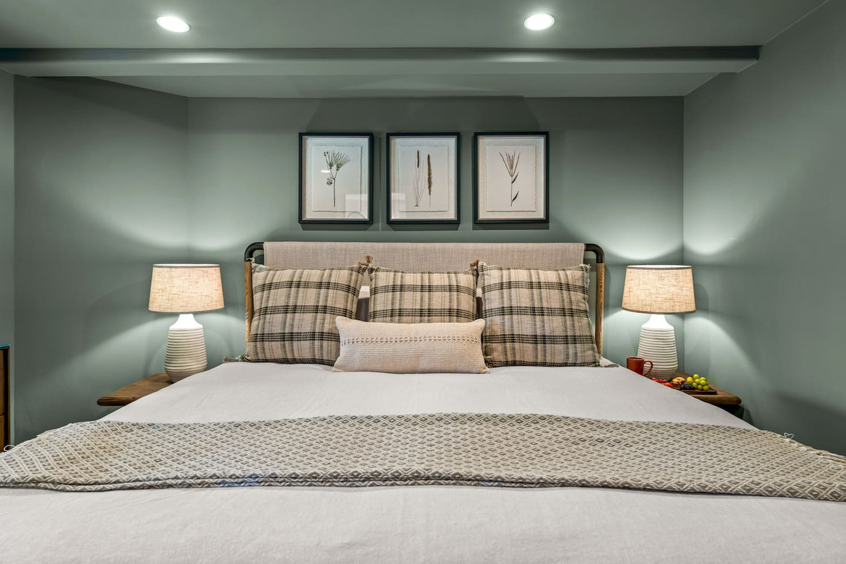 King bed