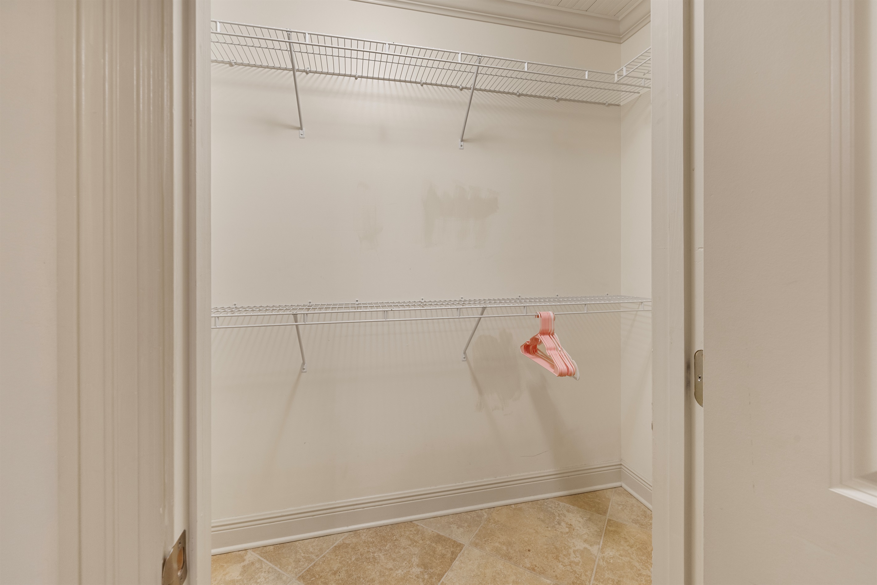 Ample space to store your vacation essentials in style