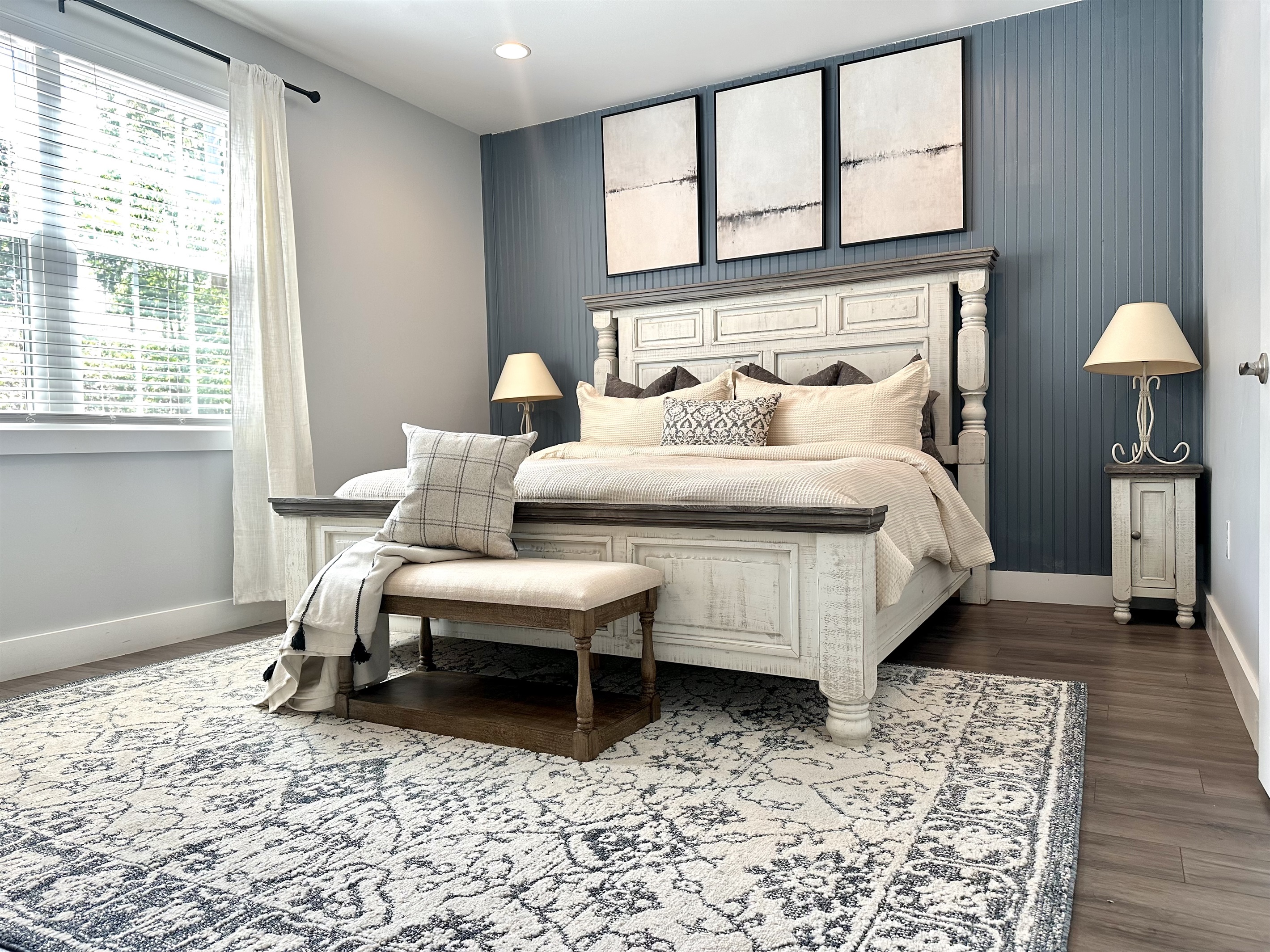 Upstairs 2nd bedroom