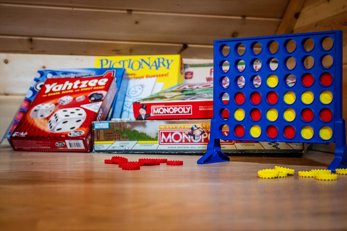 The Penthouse: Kids playroom with Infinity Game Table, 32-inch Smart TV and fun toys for the little ones!
