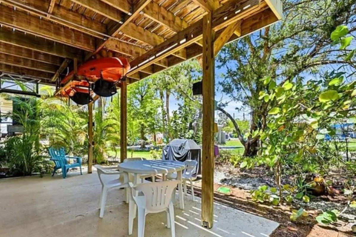 Relax surrounded by lush tropical greenery while enjoying a delicious meal fresh off our convenient gas grill.