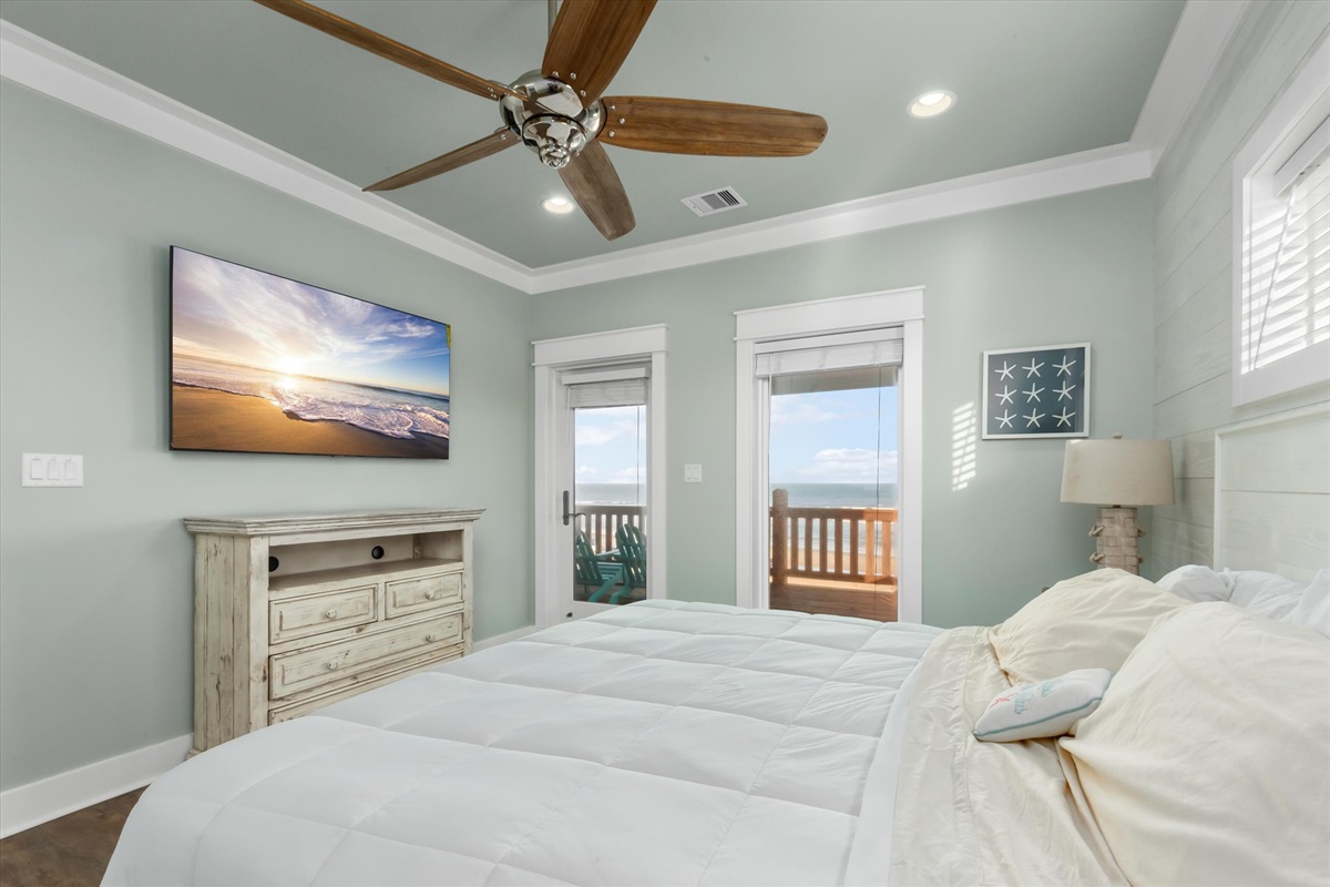 44bb4925b505445cbc5d4a0911fc5d6b Large | Beachhouse | Texas | TX | Vacation Homes | Galveston | Crystal Beach | Kokomo | Breezy Days | Beachfront Elegance | Sunrise Serenity | Southern Sands Property Management, LLC