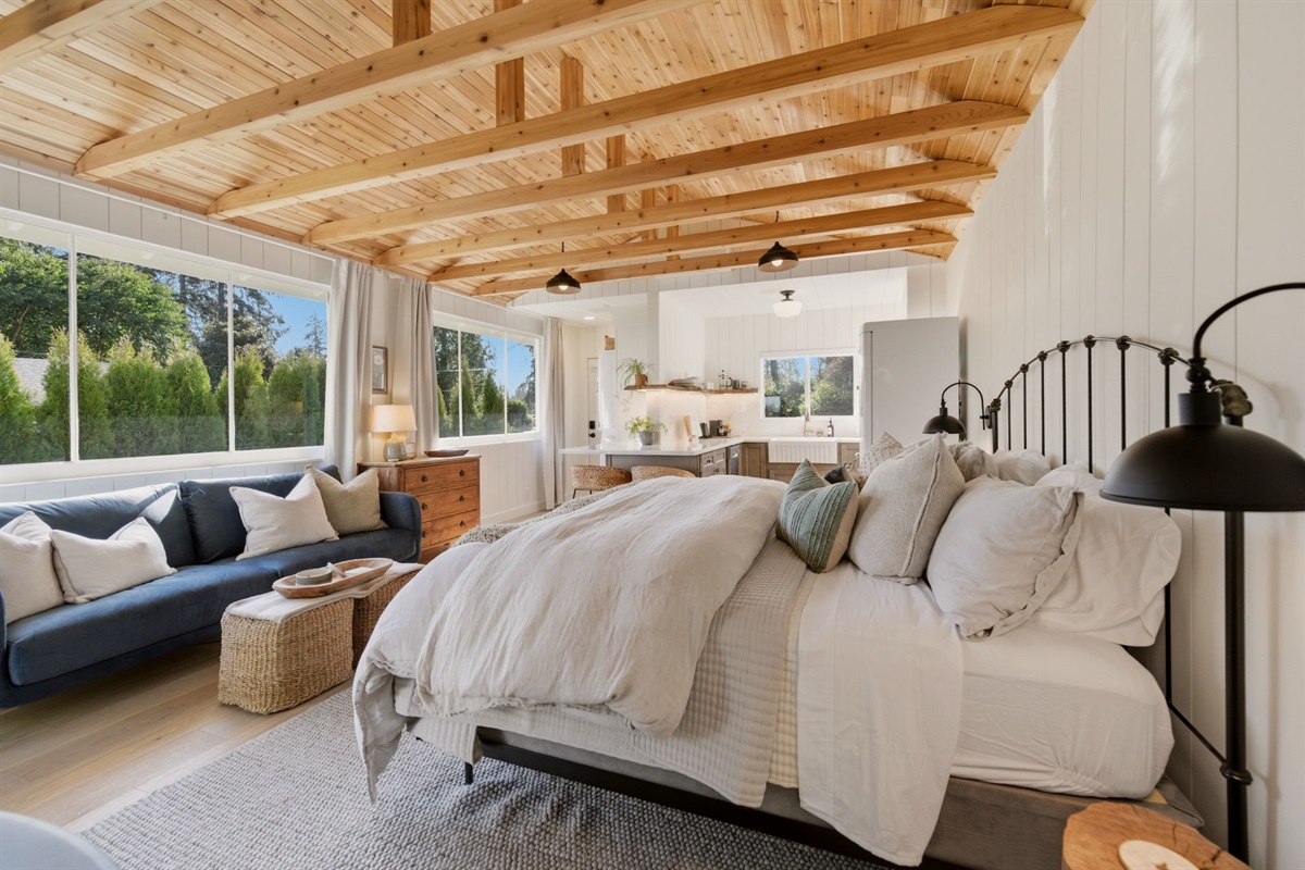 Breathe in the cedar and immerse yourself in nature—Little Leaf feels like a private sanctuary: sun-drenched, peaceful, and beautifully tucked away from the world.