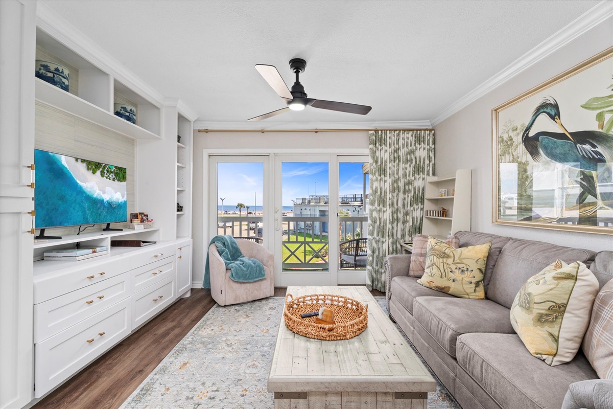 44c80b0b1a94453092421f32330e04bc Large | Beachhouse | Texas | TX | Vacation Homes | Galveston | Crystal Beach | Kokomo | Breezy Days | Beachfront Elegance | Sunrise Serenity | Southern Sands Property Management, LLC