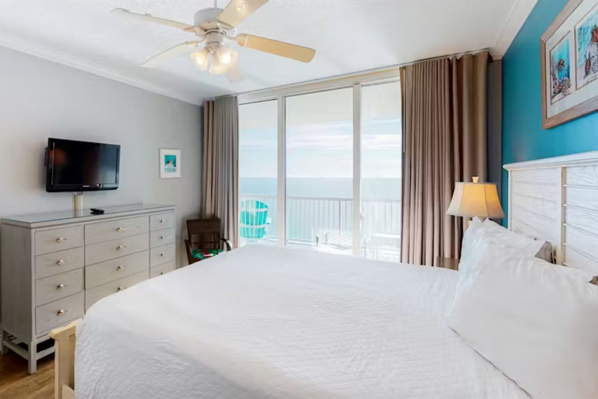Gulf-front Master Bedroom