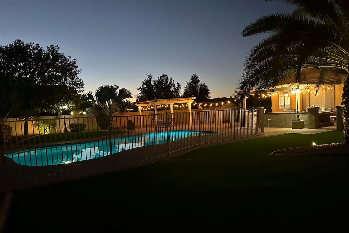 Desert Cove Escape | 5BR Retreat w/ Pool & Casita — Desert Cove Escape | 5BR Retreat w/ Pool & Casita, Surprise, Arizona — photo 24
