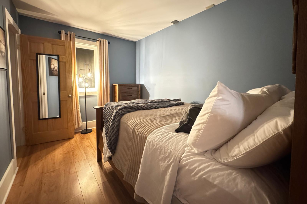 Cottage bedroom 2