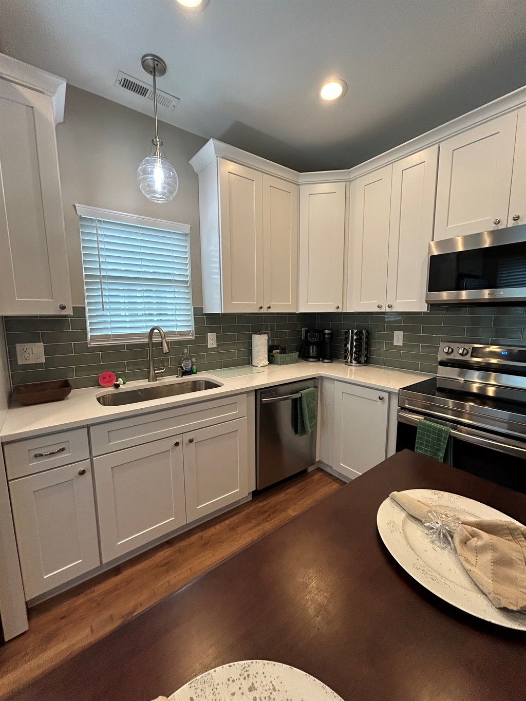 Spacious cooking area