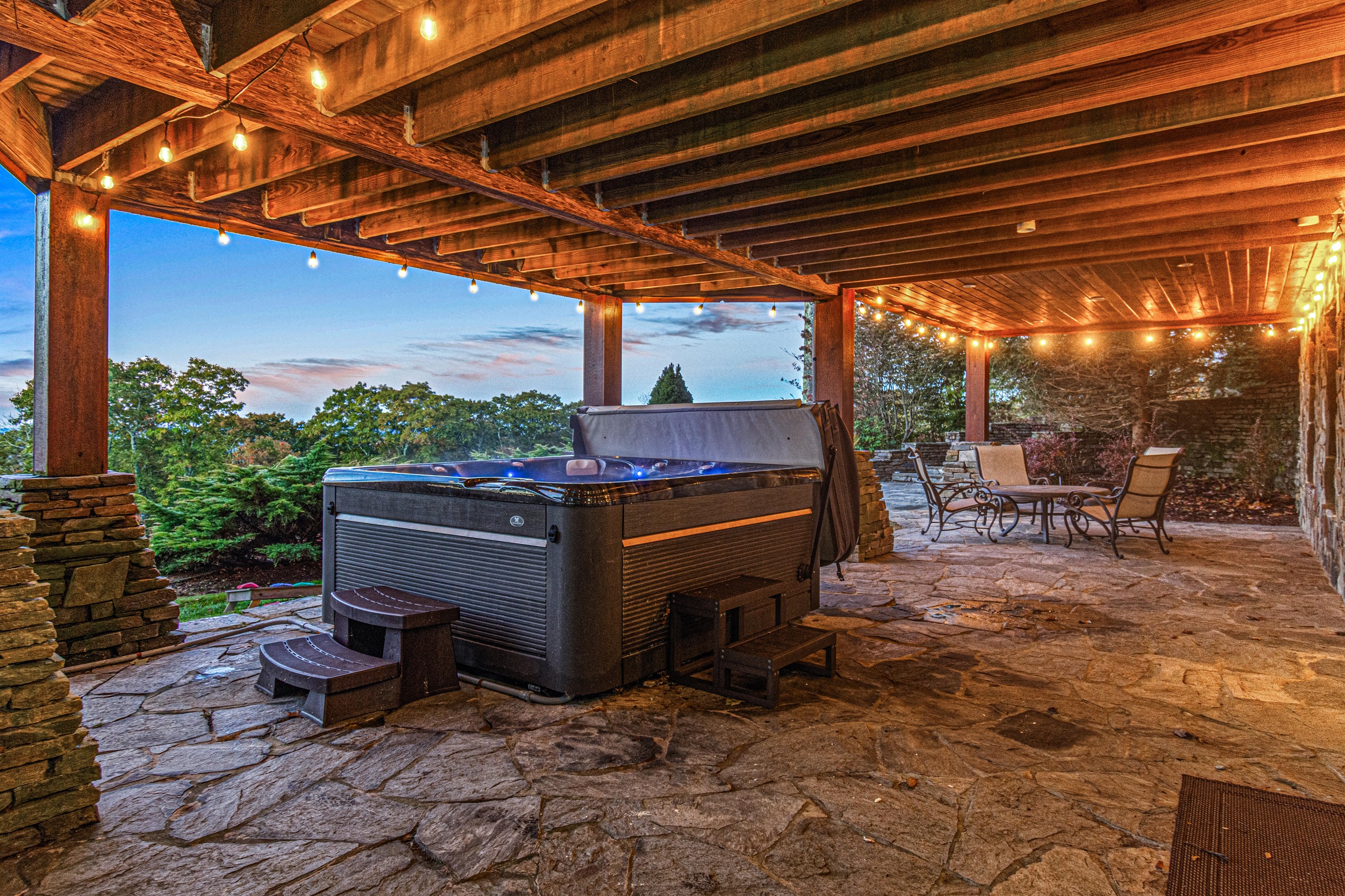 Brand new hot tub that seats 5-6 guests with amazing views.