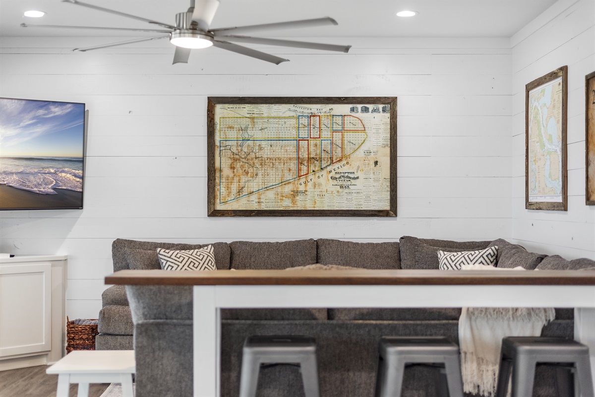 44fddf87d71e43fbaebfb4d03960e6cc Large | Beachhouse | Texas | TX | Vacation Homes | Galveston | Crystal Beach | Kokomo | Breezy Days | Beachfront Elegance | Sunrise Serenity | Southern Sands Property Management, LLC