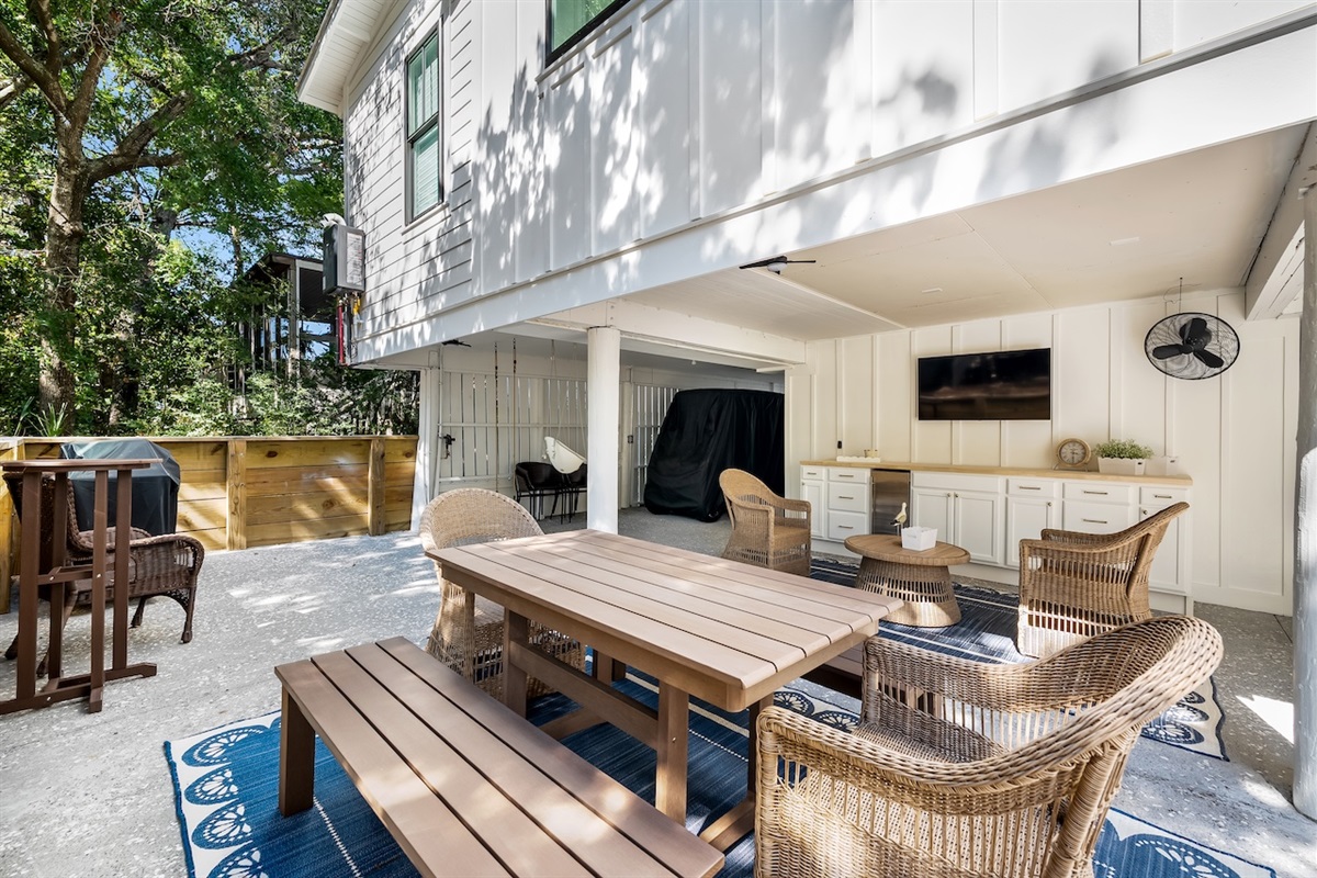 Outdoor Area | 19 Sand Crab | IOP Escapes