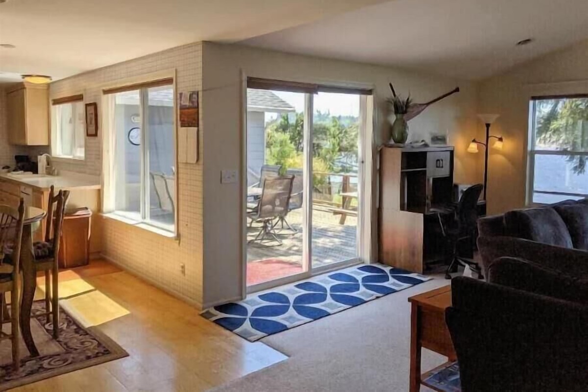 sliding glass door to deck